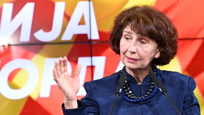 Силяновска ще посети пострадалите в "Пирогов" от пожара в Кочани