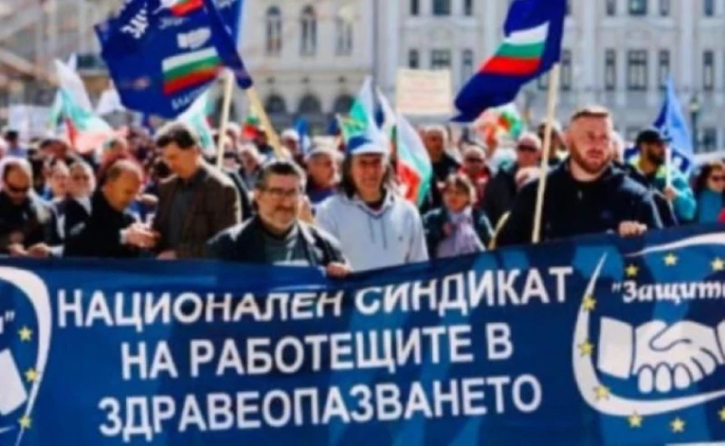 Студентите по медицина настояват за премахване на задължителни договори след дипломиране, подкрепят протеста на медиците