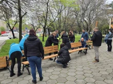 Нови пейки и 50 дръвчета в "Северен"