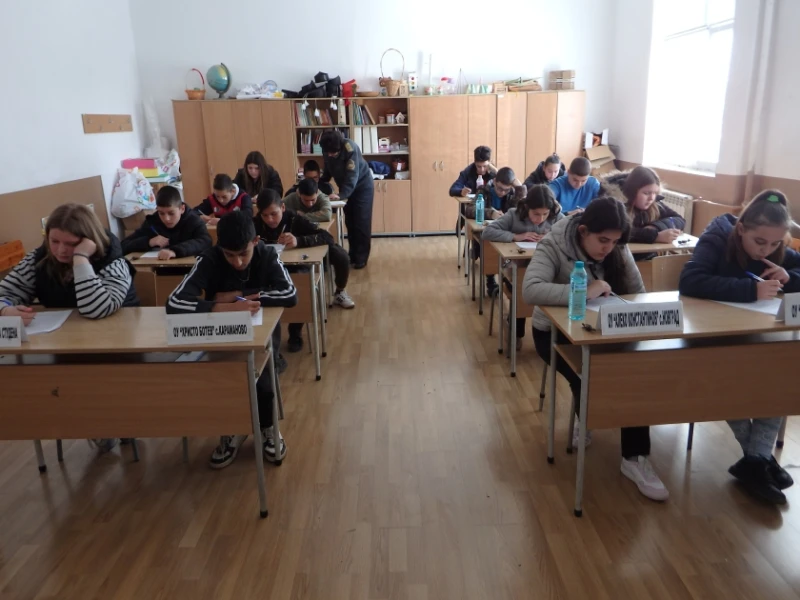 Учениците от Ценово с най-добри знания за оцеляване при бедствия