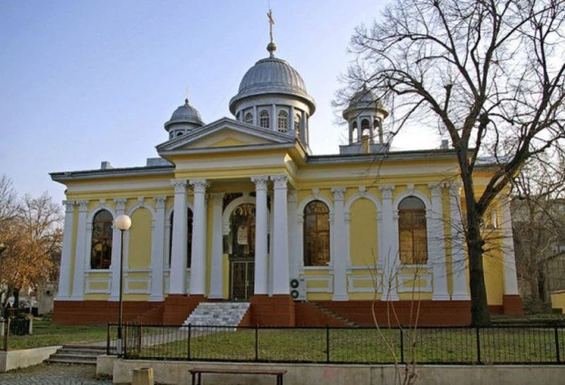 Даряват павета за пловдивска църква