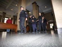 Оставиха в ареста обвиняемите за жестокото убийство на мъж в кв. "Захарна фабрика" в София 