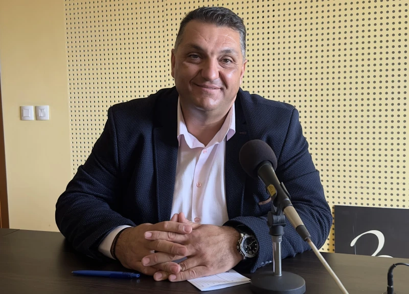 Собственик на ферма: Не можем да си продадем продукцията в кланиците, вкарват замразени меса с неясни години и произход