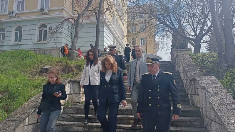 Вицепрезидентът Илияна Йотова от Варна: Твърде рано е да говорим за президентските избори