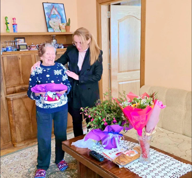 102-годишна пловдивчанка трогна районен кмет