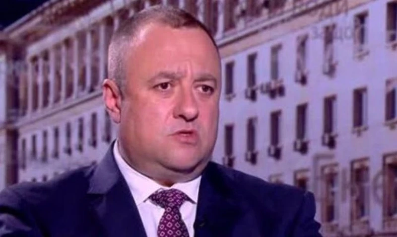 Регионалният министър: Ще падат глави!