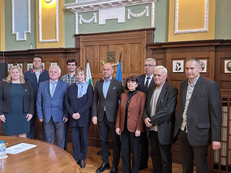 Кметът Костадин Димитров и председателят на БАН подписаха меморандум
