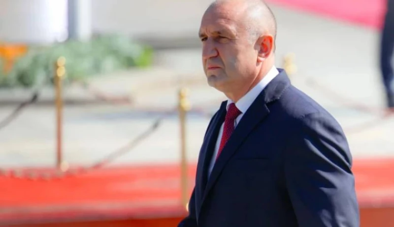Радев отказа коментар за руските атаки в Суми: Няма да развалям празника на децата