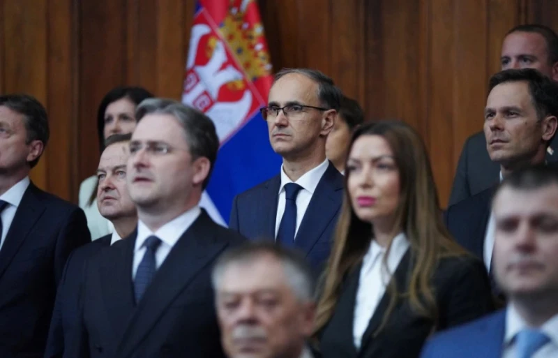 Сърбия одобри новото правителство, оглавявано от Джуро Мацут