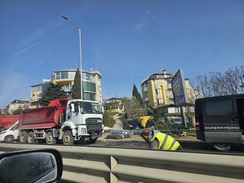 Ремонт създаде хиляди главоболия за варненци в натоварения трафик