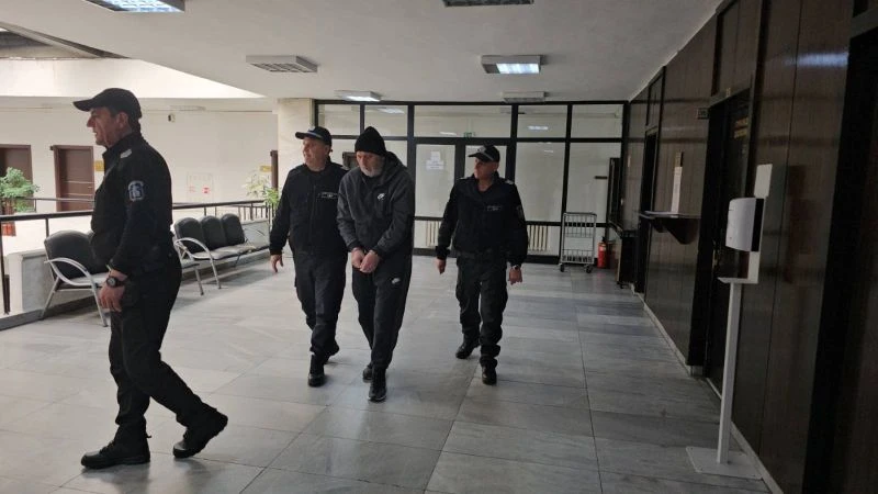 Българският Ескобар остава зад решетките