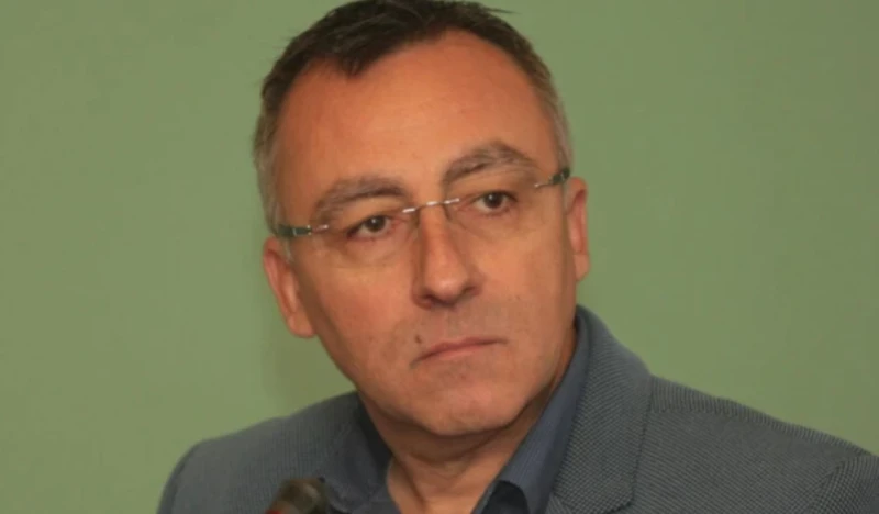 Диян Стаматов: Ефективната забрана за използване на мобилни телефони в клас ще доведе до по-добра концентрация на учениците