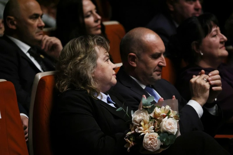 Киселова беше гост на отбелязването на 65-ата годишнина на 91. немска езикова гимназия "Професор Константин Гълъбов"