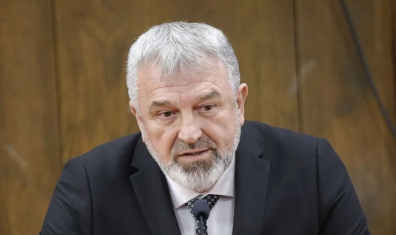 Драганов: Нека помним най-големия урок на Великден, че не трябва да се боим да бъдем добри