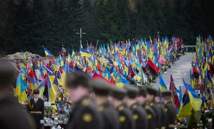 Украйна върна телата на 909 загинали войници