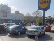 Ситуация пред "Кауфланд" и "Лидл" възмути пловдивчанин