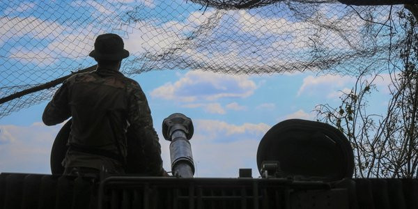 Мониторинговият проект съобщи че е интервюирал около петдесет украински войници