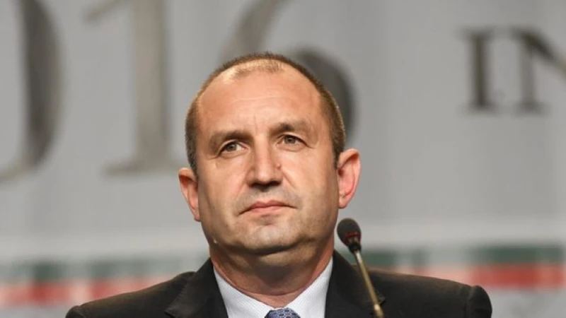 Президентът Радев ще бъде домакин на специален абитуриентски бал