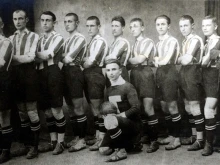 100         