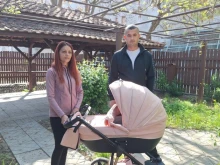 Жена от Кюстендил твърди, че е родила без лекар в местната болница