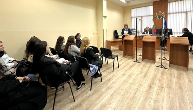 Вдъхновиха студенти във Варна за бъдещия им професионален път