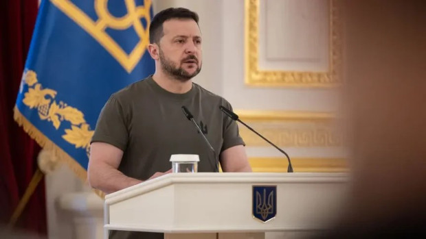 Президентът на Украйна Володимир Зеленски съобщи тази сутрин позовавайки се