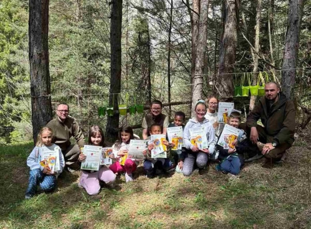 По случай Международния ден на земята служители на ТП ДГС