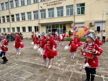 Пловдивско училище стана на 75 години