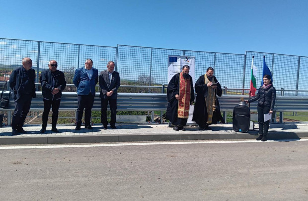 3 нови улеснения за 8 милиона лева по пътя за морето, но не за автомобили