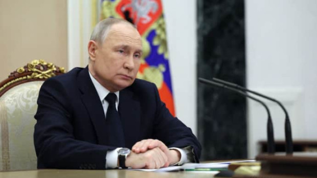 Руският президент Владимир Путин настоява за пълен контрол над завзетите