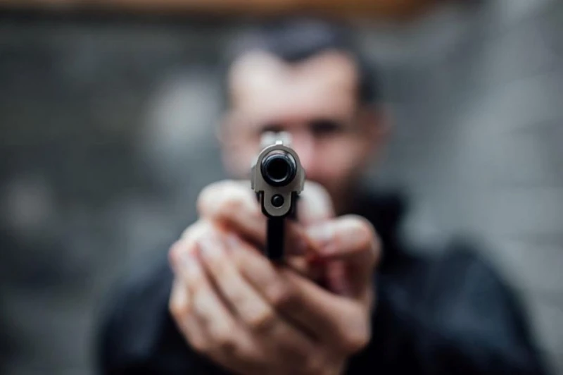 Стрелба с пистолет на улица в Перник снощи, има задържан