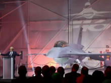 Командирът на ВВС: След кацането на изтребителя F-16 е констатирано отклонение в една от системите