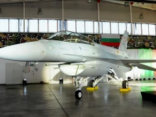            F-16