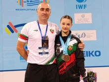 Бояна Костадинова с два медала от Световното по щанги за подрастващи