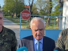 Министърът на отбраната за скандала с F-16: Всичко започна от Румен Раде...