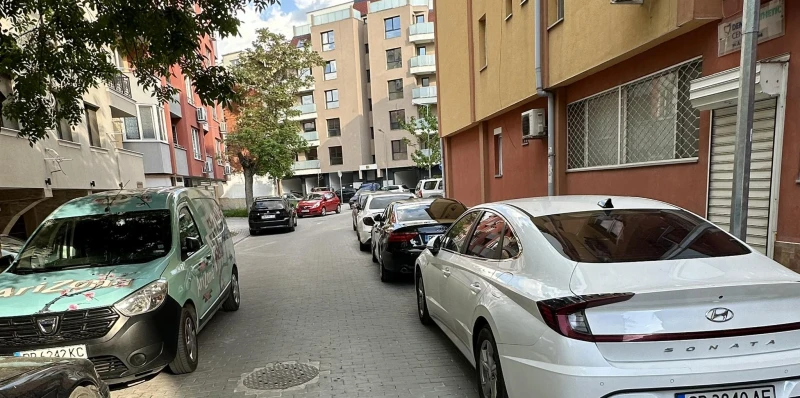 Паркирането в Пловдив - пълна анархия