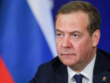 Медведев нарече изявлението на Тръмп за победата на САЩ във Втората световна война претенциозна глупост