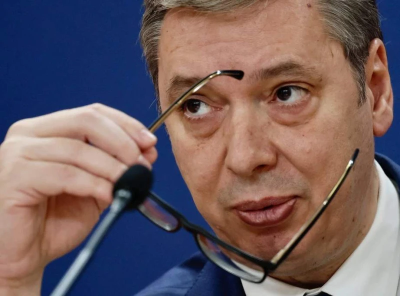 Сръбският президент Александър Вучич е приет в болница
