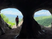 Очите - пещерата, дело на майката природа, която всеки трябва да види 