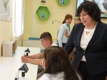 Откирха нов STEM център за учениците във Велинград
