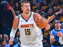 Извънземен Никола Йокич при успех на Денвър над Оклахома в плейофите в NBA