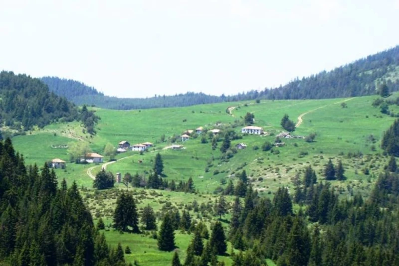 Най-високото разположено село в България днес е обезлюдено и заличено от списъците на НСИ и ГРАО