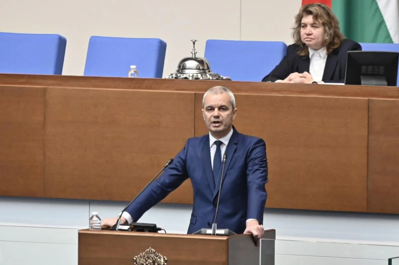 Костадин Костадинов: Гордея се, че съм част от запаса на българската войска! Честит празник!