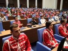 Над 160 млади гвардейци посетиха Народното събрание