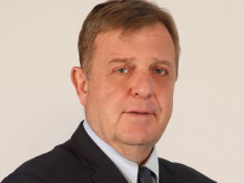 Красимир Каракачанов: Народното събрание е един народен цирк