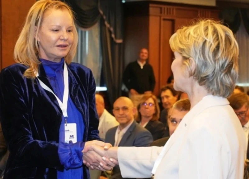Стефка Костадинова отново е спряла да комуникира с Весела Лечева