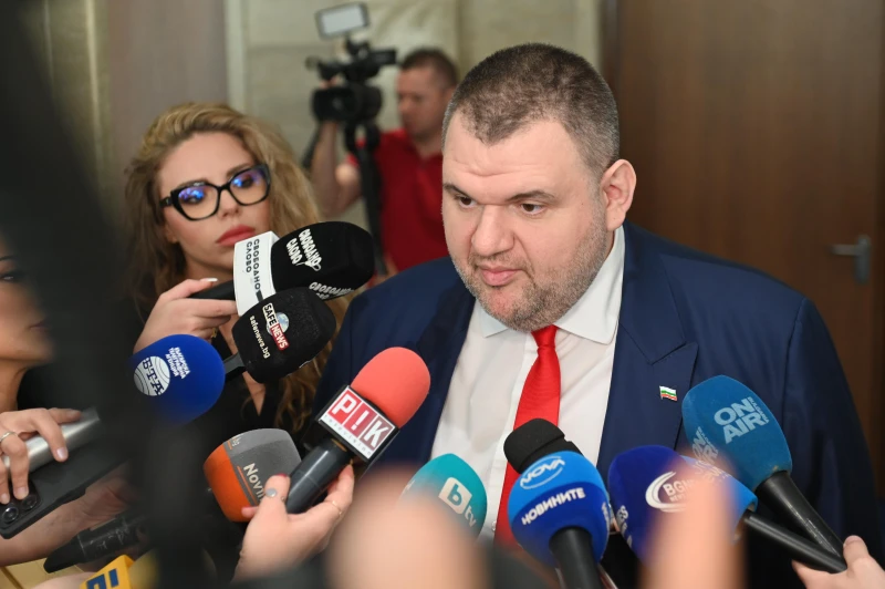 Делян Пеевски: Търпението ми се изчерпва! Очаквам програмата на управляващата тройка и премиера