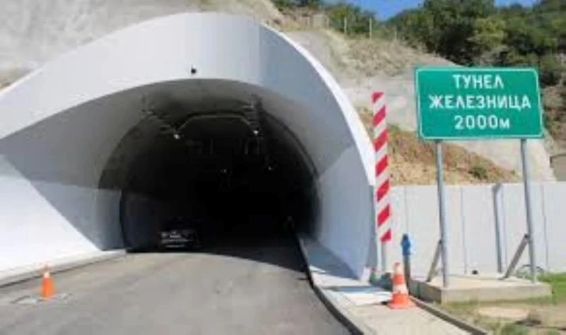 Ограничават движението в посока Кулата през тунел "Железница" на АМ "Струма" за почистване на съоръжението, ето кога