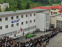 С множество инициативи езиковата гимназия в Смолян чества патронния си празник и традиционните Вазови дни