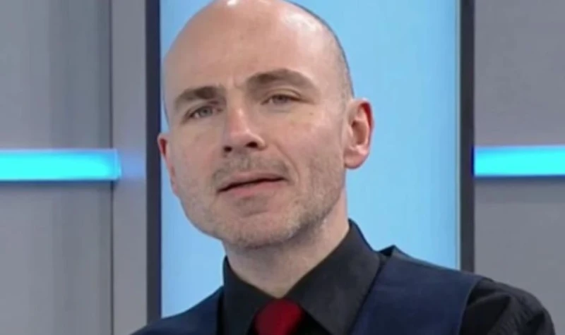 Доц, Петър Чолаков: Цялата работа с исканите имунитети прилича на един доста зле скалъпен театър